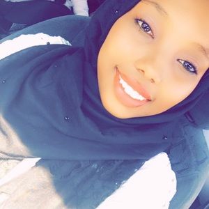 Meet your Posher, Nimo